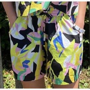Crosby Sara Shorts in Exotic Tropics Multicolor